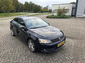Volkswagen Jetta 1.2 TSI Sedan 4Dr Benzine 1.197cc 77kW (105pk) FWD 2010-10/2017-12  CBZB picture 3