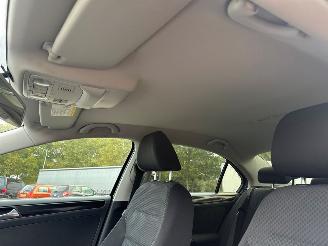 Volkswagen Jetta 1.2 TSI Sedan 4Dr Benzine 1.197cc 77kW (105pk) FWD 2010-10/2017-12  CBZB picture 22