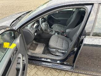 Volkswagen Jetta 1.2 TSI Sedan 4Dr Benzine 1.197cc 77kW (105pk) FWD 2010-10/2017-12  CBZB picture 18