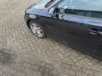Volkswagen Jetta 1.2 TSI Sedan 4Dr Benzine 1.197cc 77kW (105pk) FWD 2010-10/2017-12  CBZB picture 16