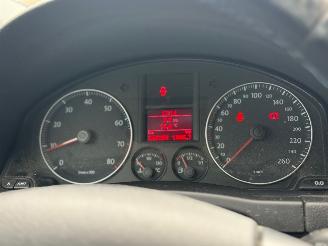 Volkswagen Golf plus 1.6 FSI Optive picture 12