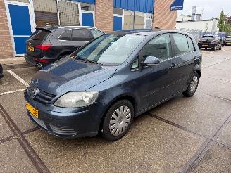 skadebil auto Volkswagen Golf plus 1.6 FSI Optive 2007/11