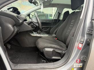 Peugeot 308 1.6 THP Premiere picture 8