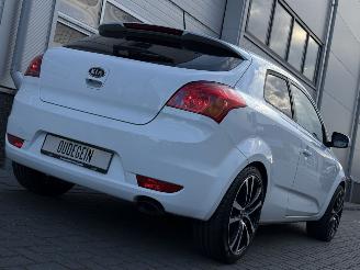 Kia Cee d Pro Cee\'d 1.4 CVVT Seven picture 6