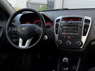 Kia Cee d Pro Cee\'d 1.4 CVVT Seven picture 18