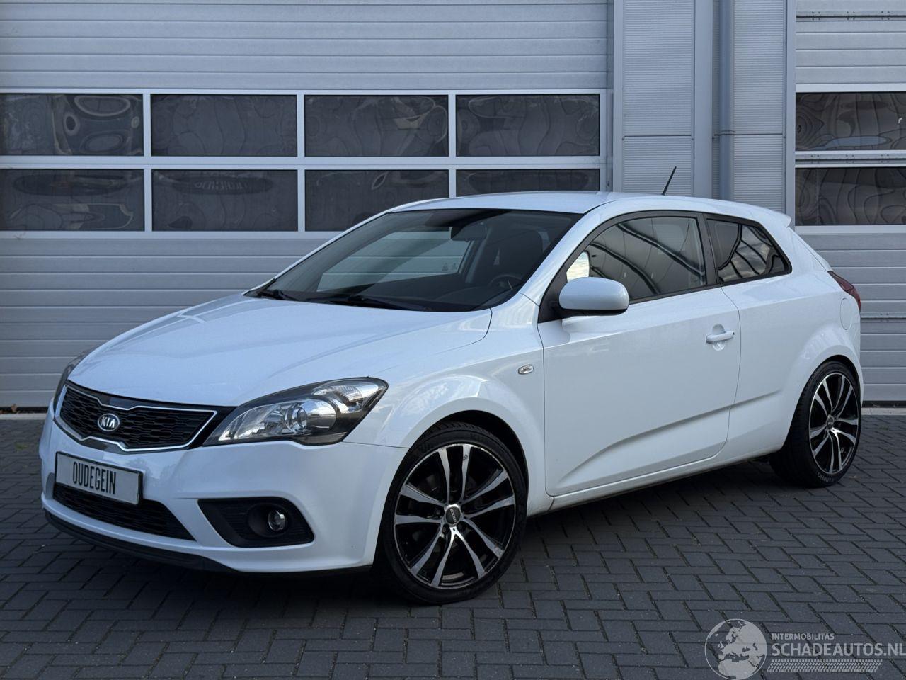Kia Cee d Pro Cee\'d 1.4 CVVT Seven