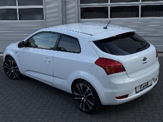 Kia Cee d Pro Cee\'d 1.4 CVVT Seven picture 7