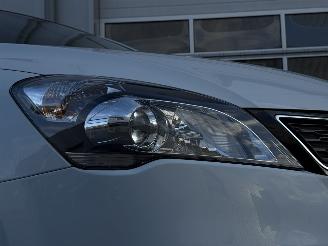 Kia Cee d Pro Cee\'d 1.4 CVVT Seven picture 4