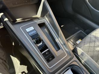 Volkswagen Golf Variant 1.5 eTSI 3x R-LINE PANO picture 14