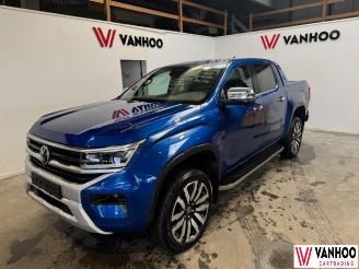 Vaurioauto  passenger cars Volkswagen Amarok  2023/7