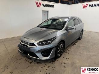 Vaurioauto  passenger cars Kia Ceed  2022/8