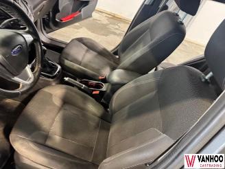 Ford Fiesta  picture 14