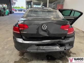Volkswagen Passat  picture 7