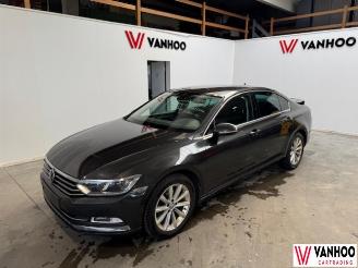 Volkswagen Passat  picture 1