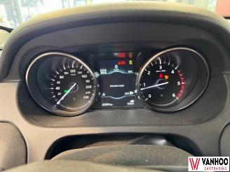 Land Rover Discovery SPORT picture 14