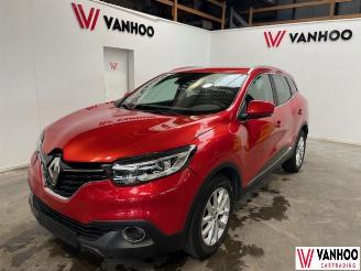 Vaurioauto  passenger cars Renault Kadjar  2017/4