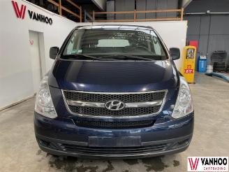 Hyundai H-1  picture 2