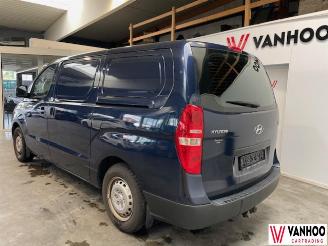 Hyundai H-1  picture 9