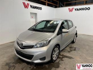 Vaurioauto  passenger cars Toyota Yaris  2014/8