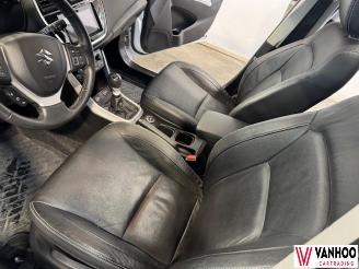 Suzuki SX4 S-CROSS picture 16