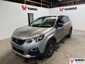 Voiture accidenté Peugeot 5008  2020/12