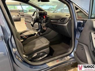 Ford Fiesta  picture 12