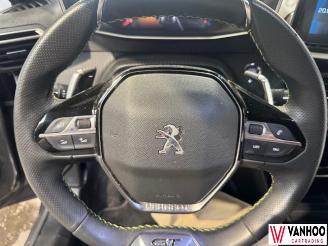 Peugeot 208  picture 15