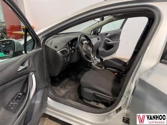 Opel Astra  picture 10