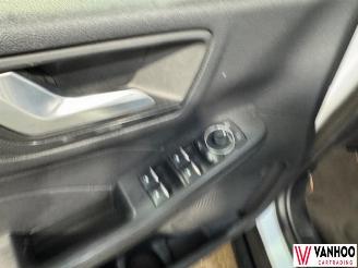 Ford Kuga  picture 23