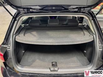 Volkswagen Golf  picture 13