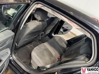 Volkswagen Golf  picture 15