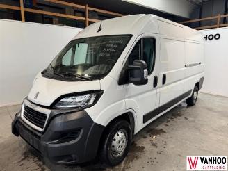 damaged passenger cars Peugeot Boxer  2024/1