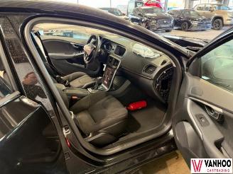 Volvo V-40  picture 10