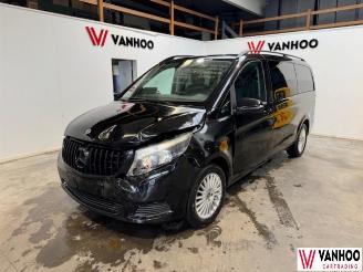 Vaurioauto  passenger cars Mercedes V-klasse  2019/2