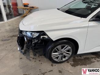 Peugeot 308  picture 2