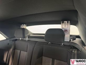 Volkswagen T-Roc  picture 12