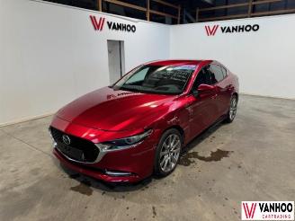 Coche accidentado Mazda 3  2024/5