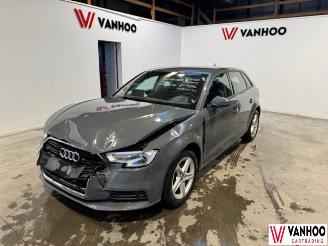 Voiture accidenté Audi A3  2019/5