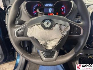 Renault Captur  picture 15