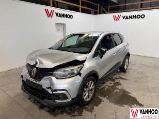 Renault Captur  picture 1