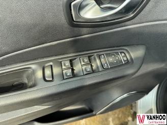 Renault Captur  picture 19