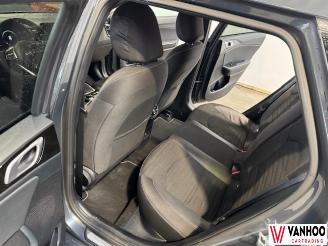 Kia Cee d  picture 16