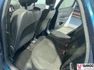 Renault Captur  picture 14