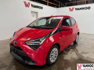 Vaurioauto  passenger cars Toyota Aygo  2021/1
