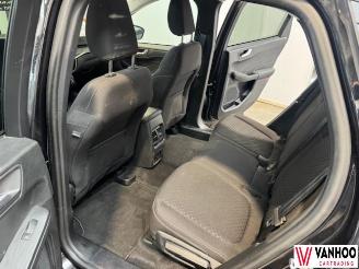 Ford Kuga  picture 13