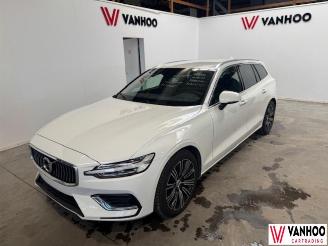 skadebil auto Volvo V-60  2019/10