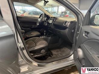 Mitsubishi Space-star STAR picture 11