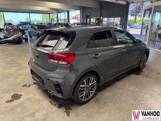 Kia Rio  picture 6