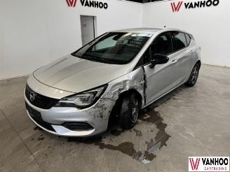 krockskadad bil auto Opel Astra  2020/12