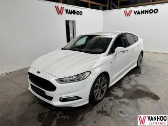 Schadeauto Ford Mondeo  2017/1